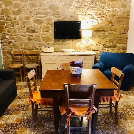 Feriehus Casa Della Lampara Capo dʼOrlando